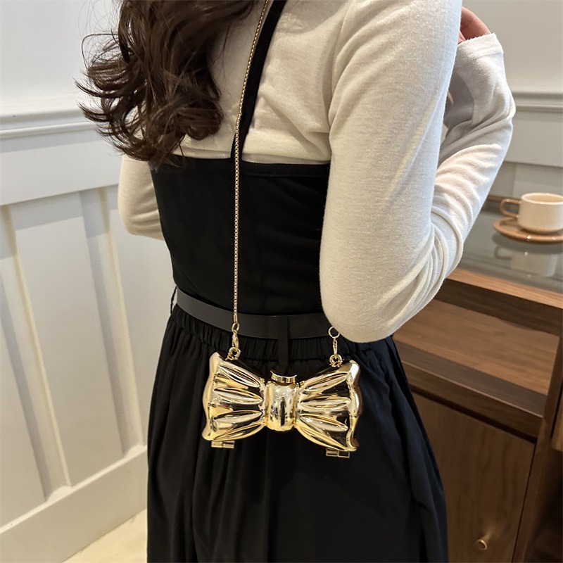 Luxury Fashion Metal Mini Hand - огляд і ціна Luxury Bags Trending